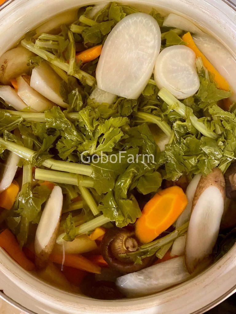 Nấu canh dưỡng sinh bằng nồi đất